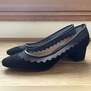 Chloe black suede pumps. Size 39.
